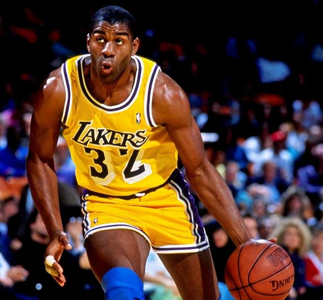 杏彩体育直播-后卫连庄MVP有多难？80年历史仅4人，科哈没做到，下一个他最可能|NBA|斯蒂芬·库里|乔丹|科比-布莱恩特|埃尔文-约翰逊_新浪体育_新浪新闻