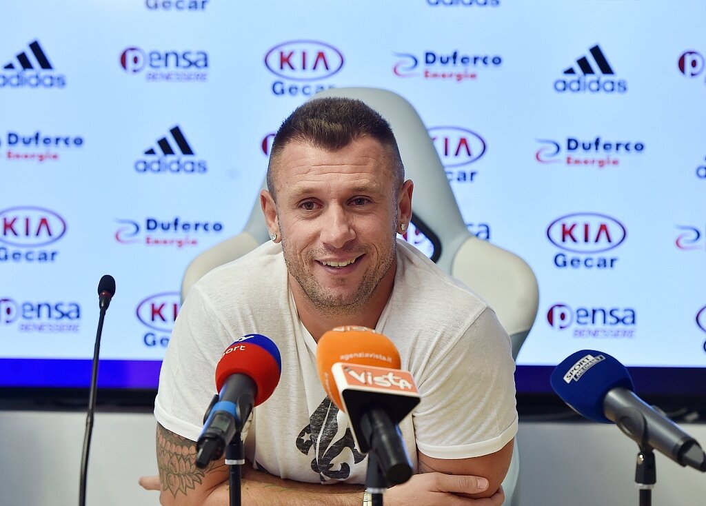 杏彩APP下载-卡萨诺：加斯佩里尼和总监的引援想法不同，罗马老板必须做出选择